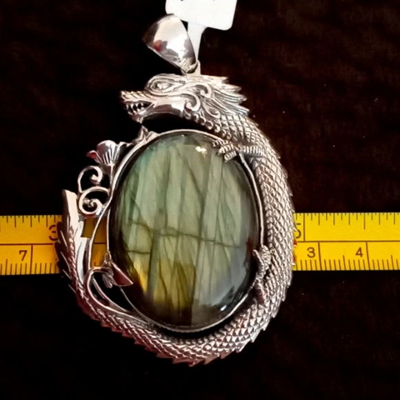 BALI LEGACY MALAGASY LABRADORITE DRAGON PENDENT - Picture 6 of 7